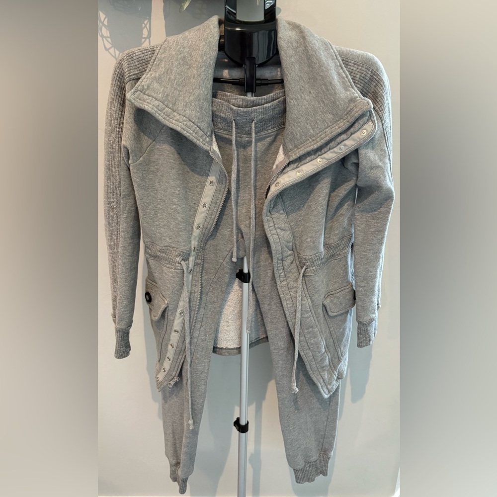 NWOT! Hard Tail (Set) Joggers & Sweatshirt!